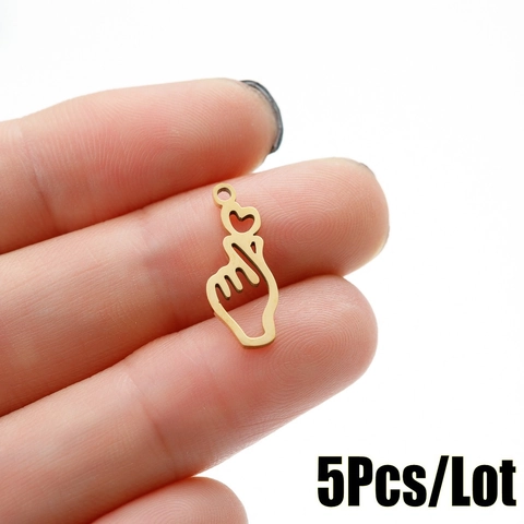 Colgante Gesto Corazón De Dedo Acero Inoxidable Hueco Corazón Charm DIY Accesorio De Joyería Para Mujeres