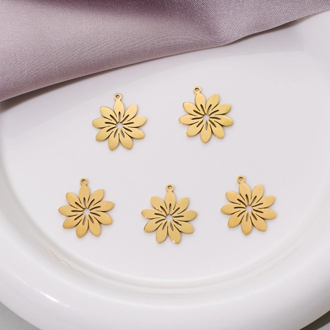 Stainless Steel Flower Pendants For DIY Jewelry Making Hollow Out Floral Charms Necklace Bracelet Making Accessories