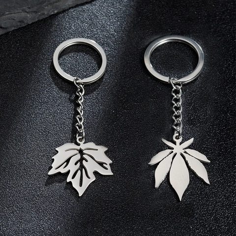 Llavero Minimalista De Acero Inoxidable Colgante De Hoja De Arce Y Hoja De Cannabis Color Plata Accesorio De Moda Para Bolso