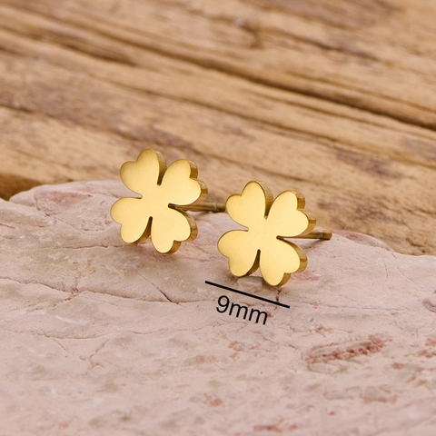 Pendientes De Botón De Trébol De Cuatro Hojas De Acero Inoxidable Mini Estilo Dulce Joyería Pequeña Para Mujeres Niñas