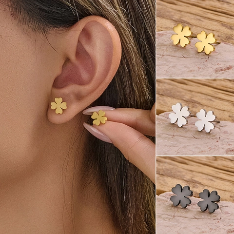 Pendientes De Botón De Trébol De Cuatro Hojas De Acero Inoxidable Mini Estilo Dulce Joyería Pequeña Para Mujeres Niñas