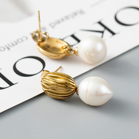 Boucles D'oreilles Pendantes Süßwasserperle Vintage Acier Inoxydable Plaqué Or 18K Géométrique Avec Tige En Argent Élégant