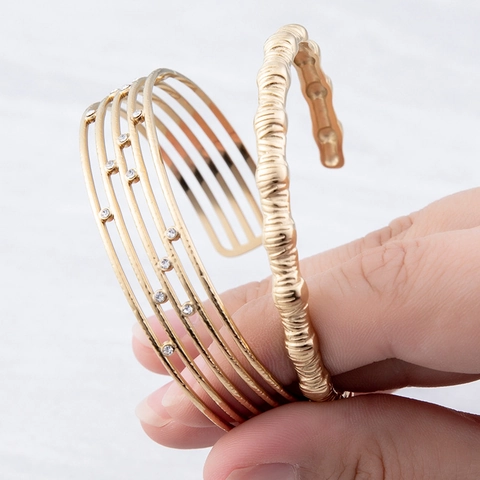 Damen Armreif Aus Edelstahl Vergoldet Offener Bangle Minimalistisch Texturiert Strass Stern Muster Schmuck