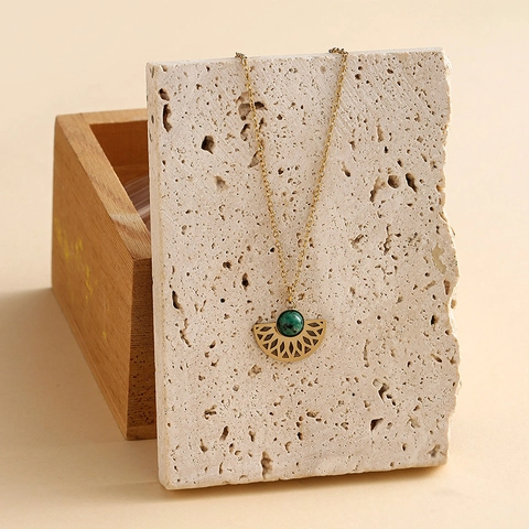 Collar Con Colgante De Abanico De Acero Inoxidable Retro Con Piedra Turquesa Joyería Geométrica Hueca Para Mujer