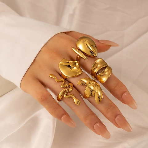 Anello Aperto Geometrico Irregolare Minimalista In Acciaio Inossidabile Placcato Oro Gioielli Di Moda Estetici Lisci Regolabili Per Donna