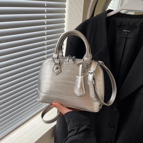 Mode Damen Muscheltasche Krokodilmuster PU Leder Handtasche Mit Verstellbarem Riemen Silberne Hardware Moderne Umhängetasche