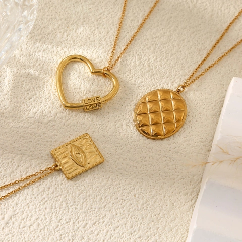 Collier Pendentif Cœur Abeille Œil En Acier Inoxydable Avec Zircon Plaqué Or Bijoux Esthétiques Rétro Pour Femmes