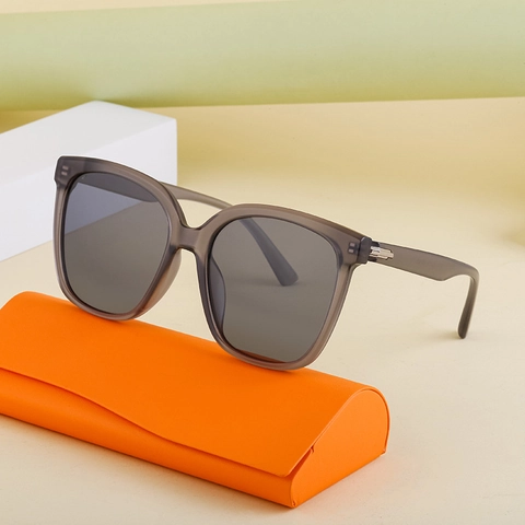 Fashion Polarized Sunglasses UV400 TAC Lens PC Large Square Frame Outdoor Driving Eyewear For Women Men