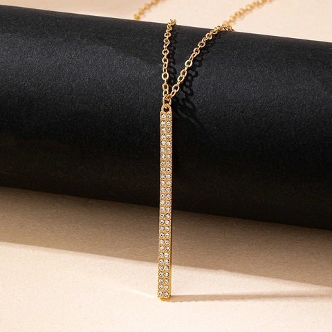 Pendant Necklace Gold Plated Alloy Rhinestone Encrusted Geometric Vertical Bar Minimalist Elegant Jewelry For Women