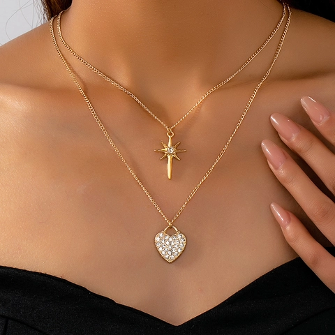 Collier Double Couche Avec Pendentifs Étoile Et Cœur Alliage Plaqué Or Bijoux Strass Étincelants Cadeau Pour Femmes