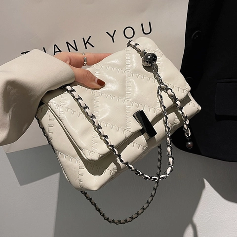 Gewatteerde Crossbodytas Voor Dames PU Leer Schoudertas Verstelbare Metalen Bal Ketting Flap Vierkante Handtas Retro