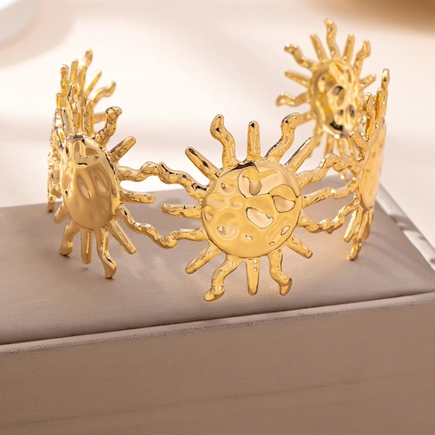 Sonnenstrahl Offener Armreif Legierung Goldton Hammerschlag Textur Boho Urlaub Stil Manschette Armband Damen Retro Schmuck