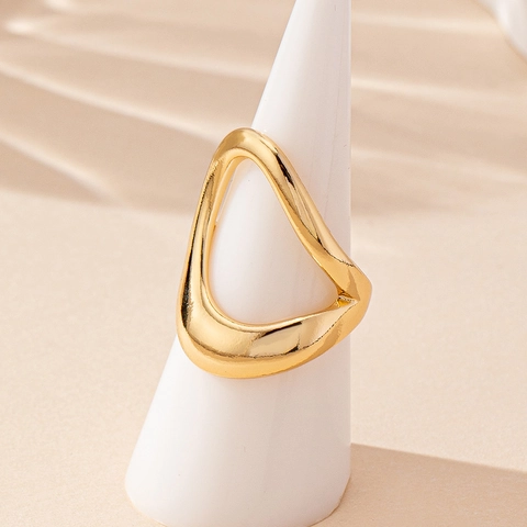 Irregular Geometric Ring Zinc Alloy Hollow Asymmetric Minimalist Elegant Daily Jewelry For Women