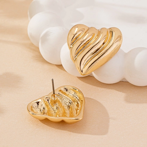 Textured Heart Alloy Stud Earrings For Women Elegant Gold Tone Large Statement Jewelry
