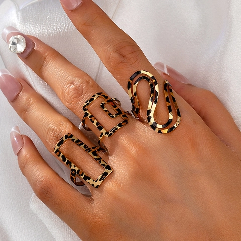 Leopard Print Geometric Open Rings Zinc Alloy Hollow Wave Rectangular Adjustable Hand Jewelry For Women Fashion Individual Style
