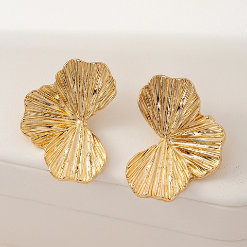 Ginkgo Blad Oorknopjes Legering Getextureerde Geplooide Waaiervorm Retro Vintage Minimalistisch Niche Sieraden Voor Dames