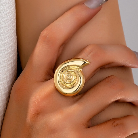 Gold Alloy Spiral Conch Shell Statement Ring Adjustable Open Finger Jewelry For Women Chic Individual Design