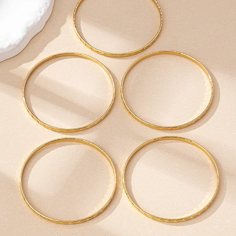 Bracciali Rigidi Incisi Vintage Tonalità Oro Lega Impilabili Stile Bohémien Gioielli Di Moda Per Donne