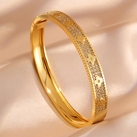 Kupfer Armreif Kleeblatt Muster Strahlende Zirkonia Schnalle Vergoldet Versilbert Elegant Modeschmuck Damen