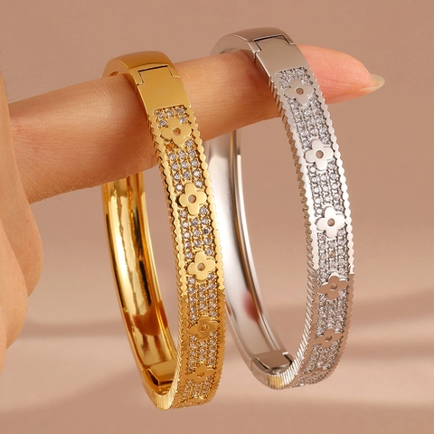Kupfer Armreif Kleeblatt Muster Strahlende Zirkonia Schnalle Vergoldet Versilbert Elegant Modeschmuck Damen