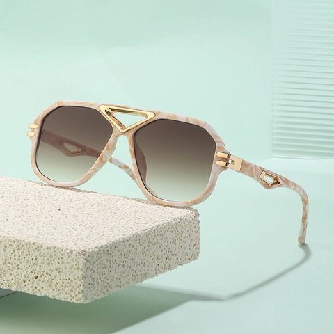 Gafas De Sol Aviador Retro Steampunk Montura Grande Puente Metálico Triangular Hueco UV400 Moda Para Hombre Y Mujer