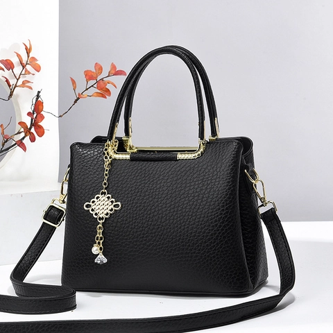 Women Litchi Grain PU Leather Shoulder Bag Large Capacity Handbag Elegant Chinese Knot Artificial Pearl Pendant Gold Hardware