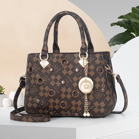 Bolso Tote De Mujer Cuero PU Estampado Cuadros Monograma Bolso De Hombro Con Colgante De Estrella Moda