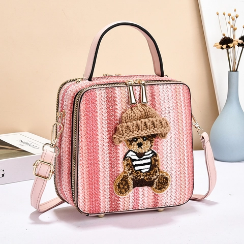 Borsa A Tracolla In Pelle PU Intrecciata Simpatico Orsetto 3D Decorazione Borsa A Mano Quadrata Da Donna Stile Street