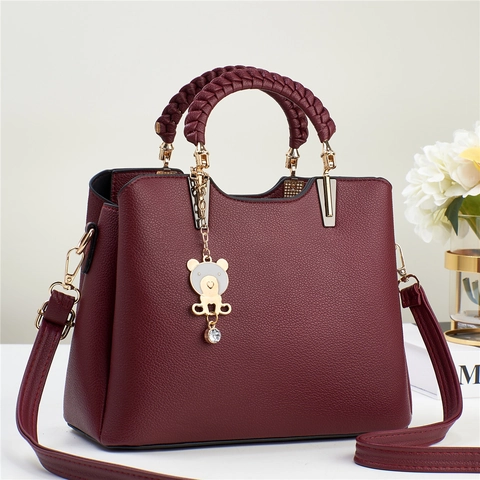 Borsa a Mano da Donna in Pelle PU con Trama Litchi Manico Intrecciato Ciondolo a Orso Elegante Borsa a Spalla Tracolla