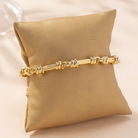 Elegantes Vergoldetes Legierungsarmband Mit Bambussegmenten Und Gedrehten Seilringen Minimalistischer Schmuck