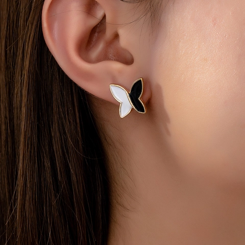 Butterfly Stud Earrings Alloy Enamel Black White Color Block Gold Edged Fashion Jewelry For Women Elegant Minimalist