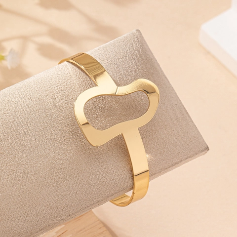 Vergulde IJzeren Open Armband Minimalistisch Onregelmatig Hol Ontwerp Geometrische Mode-Sieraden Voor Dames
