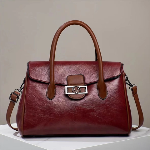Women Handbag PU Leather Litchi Grain Crossbody Bag Large Capacity Retro Style With V Metal Buckle And Adjustable Strap