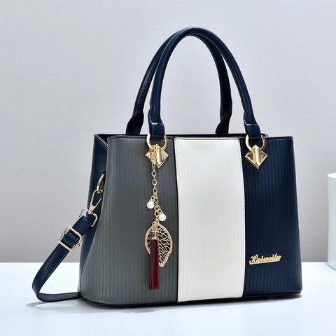 Bolso De Mano Para Mujer Patchwork De Bloques De Color Cuero PU Texturizado Bolso De Hombro Gran Capacidad Con Colgante De Hoja
