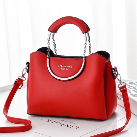 Sac À Main Femme Mode Cuir PU Poignée Anneau Métal Chaîne Petit Sac Bandoulière Carré Grande Capacité