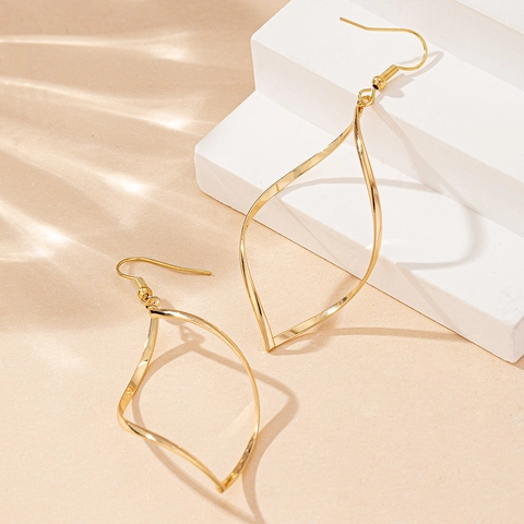 Twisted Rhombus Geometric Dangle Earrings Gold Color Alloy Metal Leaf Shaped Jewelry For Women Fashion Commuting