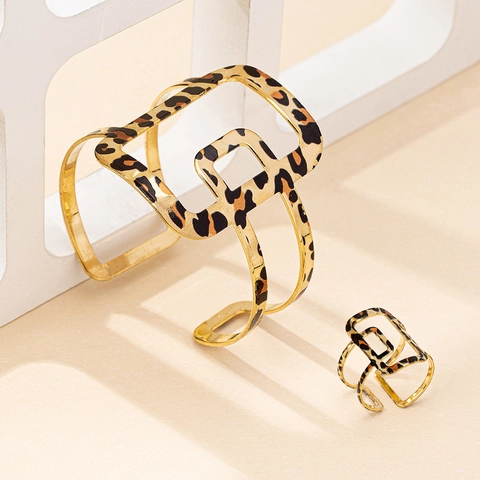 Luipaardprint Legering Sieraden Holle Geometrische Manchetarmband En Open Ring Voor Dames Vintage Elegant