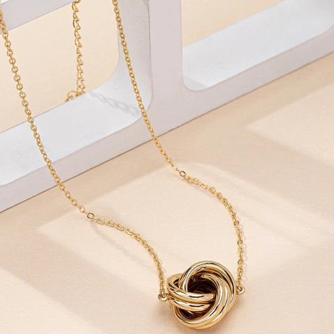Interlocking Rings Pendant Necklace Gold Plated Alloy Twisted Circle Minimalist Elegant Jewelry Gift For Women