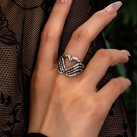 Antique Silver Alloy Skeleton Hands Heart Ring Gothic Punk Hip Hop Retro Vintage Jewelry For Women Men