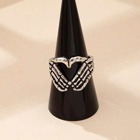 Antique Silver Alloy Skeleton Hands Heart Ring Gothic Punk Hip Hop Retro Vintage Jewelry For Women Men