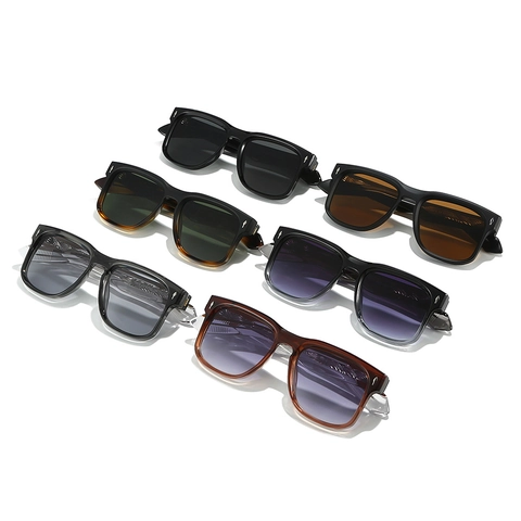 Retro Square Large Frame Sunglasses UV400 Protection Vintage Style PC Frame Metal Rivet Unisex Eyewear Fashion Accessories
