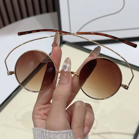 Vintage Round Sunglasses Metal Frame UV Protection Hippie Style Circle Eyewear Unisex Accessory