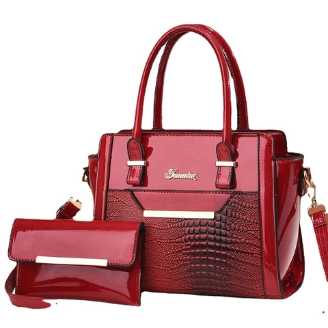 Women Glossy Patent Leather Crocodile Pattern Handbag And Pouch Elegant Shoulder Tote With Detachable Strap Golden Hardware