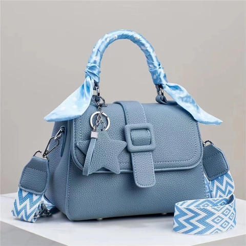 Women Handbag PU Leather Litchi Grain Scarf Handle Square Flap Crossbody Bag With Wide Geometric Strap Star Charm Trendy