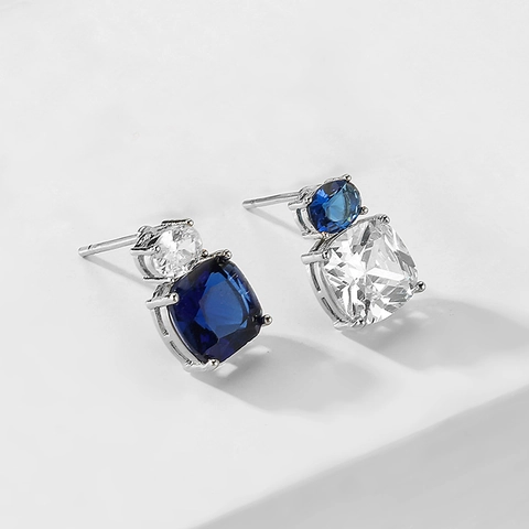 Orecchini A Lobo Asimmetrici Con Gemme Taglio Cushion Rame Con Perno In Argento Sterling 925 Per Donna