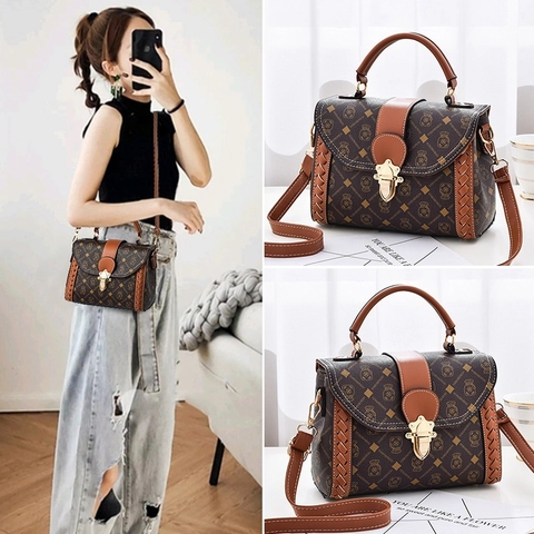 Women Retro Monogram Crossbody Bag PU Leather Bear Print Handbag With Woven Edge Detail Metal Lock Small Square Shoulder Bag
