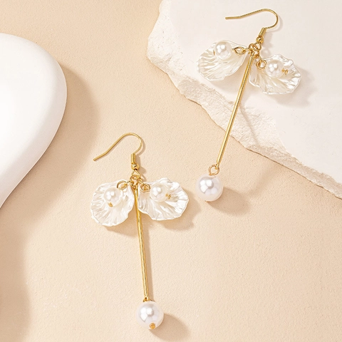 Elegant Artificial Pearl Dangle Earrings For Women Alloy Shell Petal Long Tassel Drop Earring Gold Plated Chic Fashion Jewelry