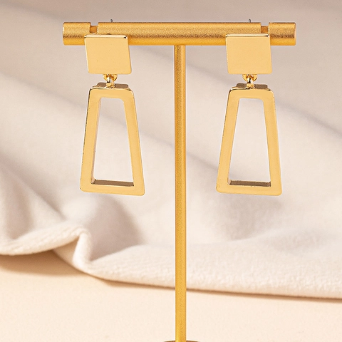 Geometrische Trapez Hohlohrringe Für Frauen Vergoldet Zinklegierung Quadratische Ohrstecker Minimalistischer Schmuck