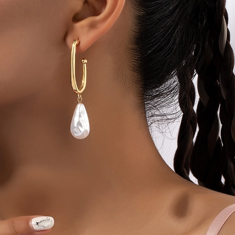 Barokke Kunstparel Hangende Oorbellen Zinklegering Goud U-Vorm Haak Elegante Retro Mode Sieraden Voor Vrouwen