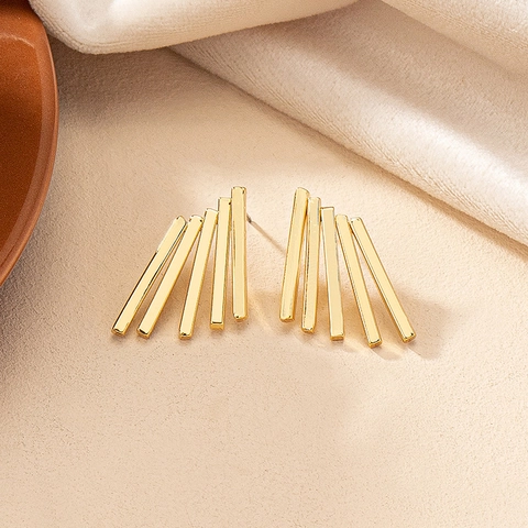 Geometrische Fächerförmige Ohrstecker Legierung Golden Fünf Balken Minimalistischer Vintage Stil Statement Schmuck Für Damen